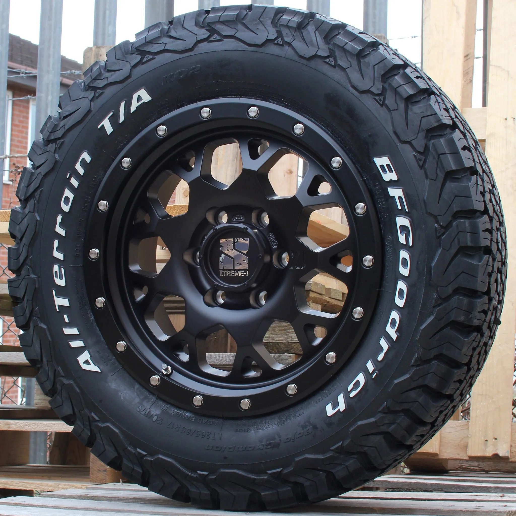 XTREME-J XJ04 17" Wheel & Tyre Package for Toyota Hilux (2016 )